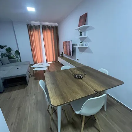 Apartament Ferit's Near Myslym Shyri