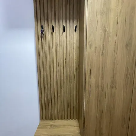 Apartman Nest Myslym Shyri