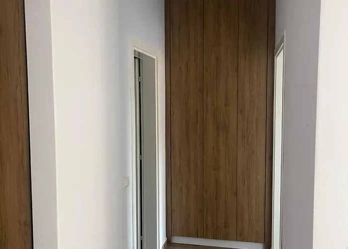 Ferit's Near Myslym Shyri Apartamento