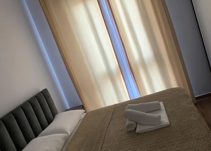 Apartamento Ferit's Near Myslym Shyri *