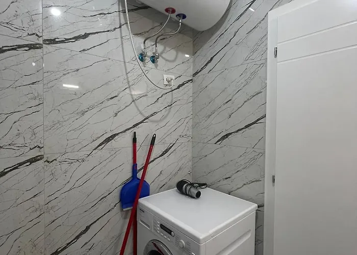 Ferit's Near Myslym Shyri Apartman Tirana