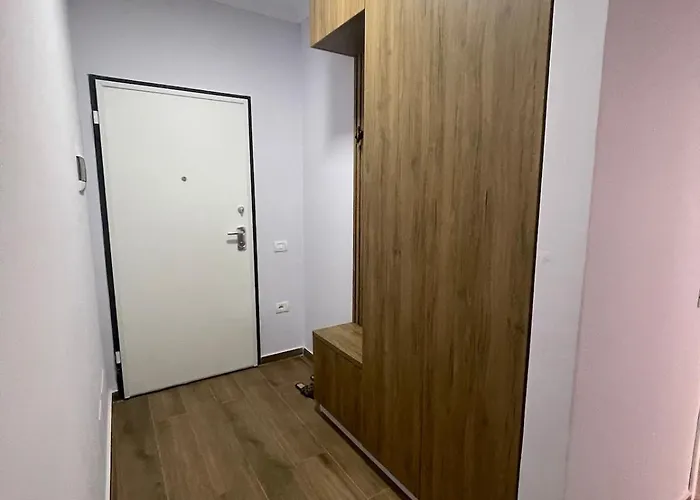Apartamento Ferit's Near Myslym Shyri Tirana